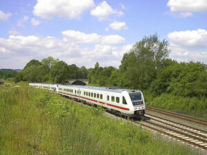 DB Br 612 IC bei Schlomener