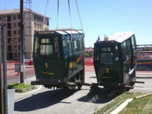 Funicolare di Biella Vetture a terra appena traslate dalla linea Giugno 2017