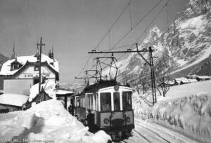 SFD Convoglio diretto a Calalzo sosta presso la stazione di S. Vito di Cadore