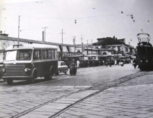 TBO Tramvia Biella-Oropa Elettromotrice III serie modificata ed autobus vari a Biella Via Lamarmora