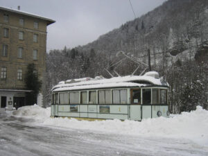 AFBO 1 Bloccata dalla neve nel Piazzale Stazione in Oropa Santuario