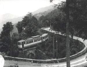 TBO Tramvia Biella-Oropa Convoglio sul Ponte del Canal Secco ad Oropa
