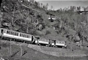 TBO TIBB Tramvia Biella-Oropa Treno in corsa prova presso il Piano degli Uccelli dopo Favaro verso Oropa