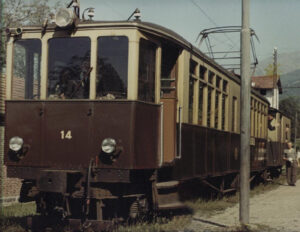 FEB Ferrovia Biella-Balma Convoglio diretto a Biella in sosta alla stazione di Andorno