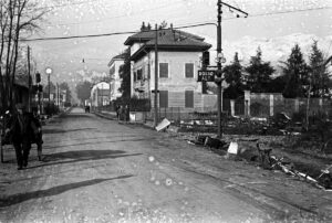 FEB Ferrovia Biella-Vallemosso Passaggio a livello senza barriere in Via Milano a Chiavazza