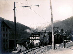 FEB Ferrovia Biella-Balma Elettromotrice 15 diretta a Biella in arrivo a Sagliano Micca