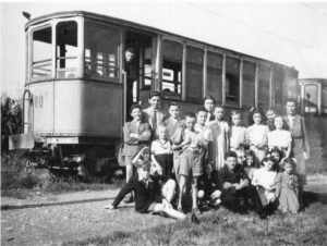 TBO Tramvia Biella-Borriana Rimorchiata chiusa a carrelli nella Stazione di Borriana